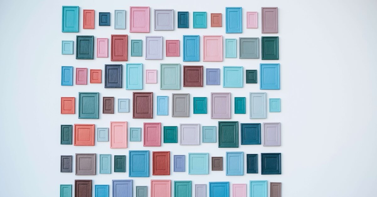 photo frames of different shapes and colours